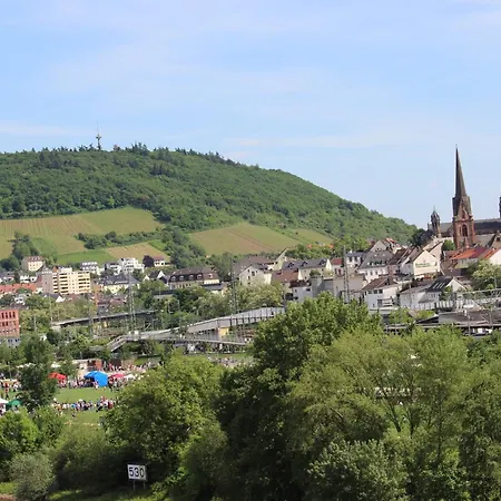 An Den Weinbergen Apartmán *
